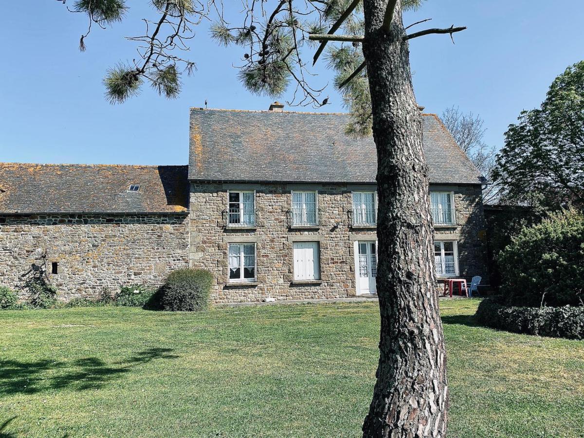 Domaine De L'Aumone Hotel Cherrueix Exterior photo